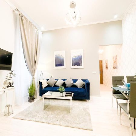 Downtown Deak-Ferris Wheel Luxury Home บูดาเปสต์ ภายนอก รูปภาพ